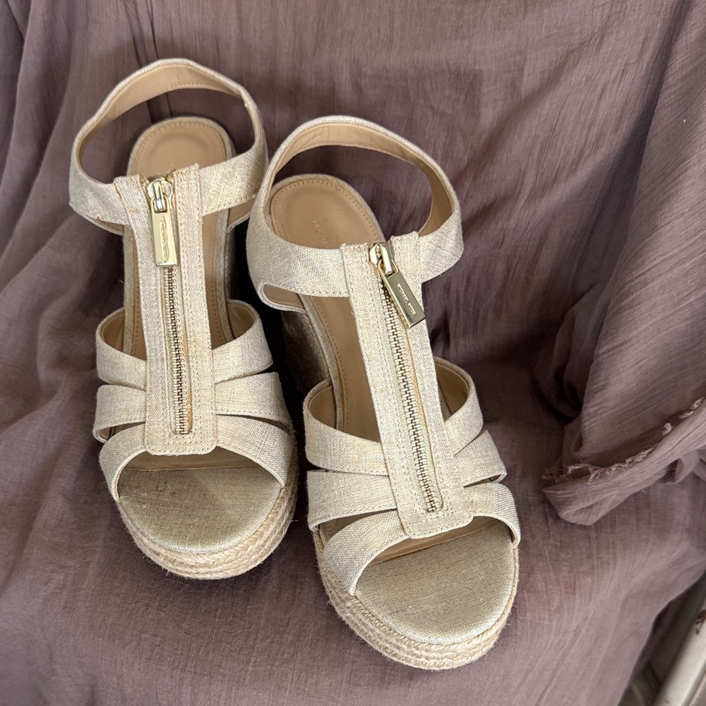 Michael Kors Cream Wedge Sandals with Gold Zipper